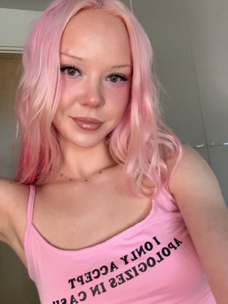 Esmexoxooo - suomalainen OnlyFans-tekijä
